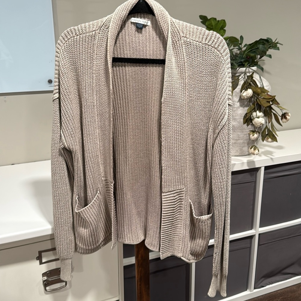american Eagle women’s cardigan size XS